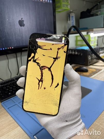 Замена стекла iPhone