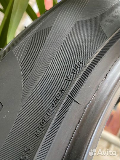 Yokohama Advan Sport V105T 285/45 R21 113Y