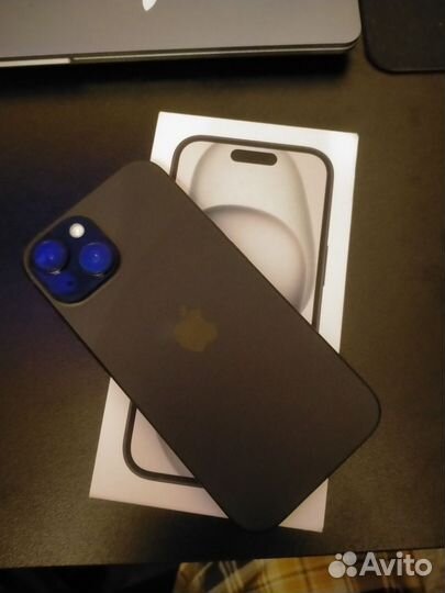 iPhone 15, 256 ГБ