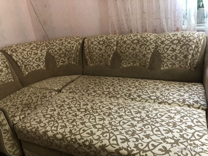 Угловой диван