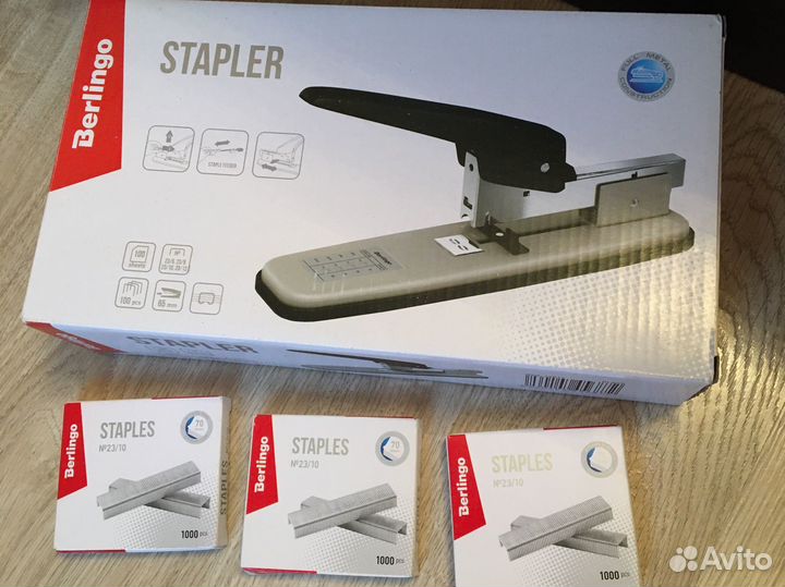 Степлер berlingo новый со скобами
