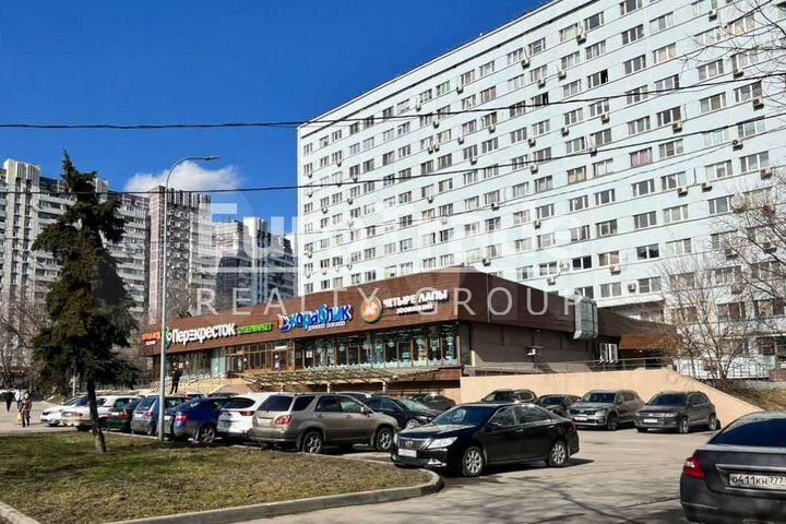 Сдам торговое помещение, 600 м²