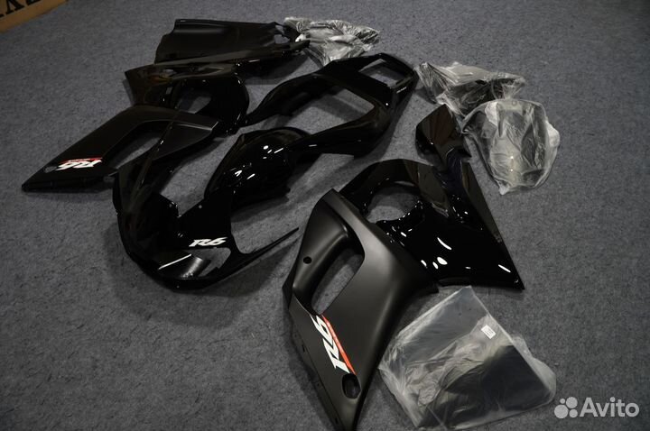 Комплект пластика на Yamaha R6 1998-2002