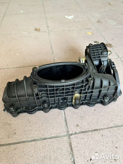 Коллектор впускной mercedes