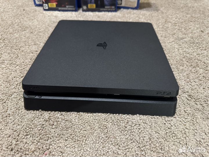 Игровая приставка ps4