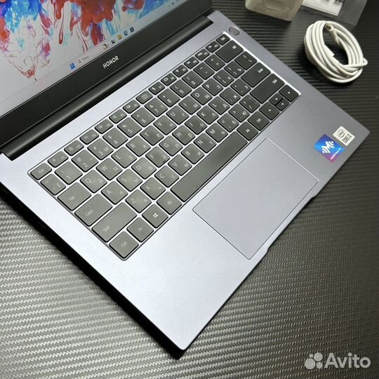 Мощный Honor magicbook 14