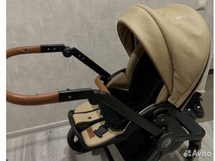 Продам коляску 3 в 1