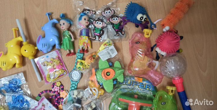 Пакет с игрушками (новые)