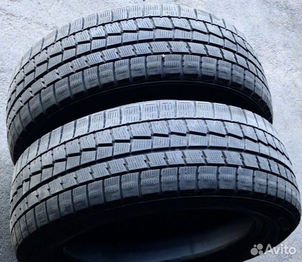 Dunlop Winter Maxx WM01 215/55 R17