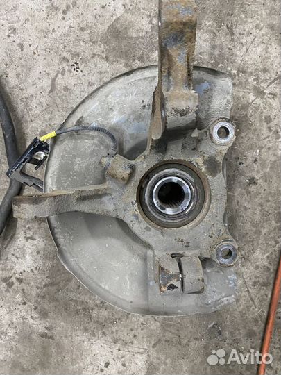 Mitsubishi Outlander 3 Поворотный кулак