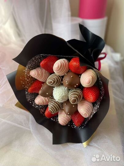 Букет из клубники в шоколаде