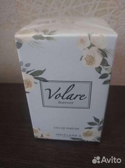 Женские парфюмерные воды Eclat, divine Oriflame