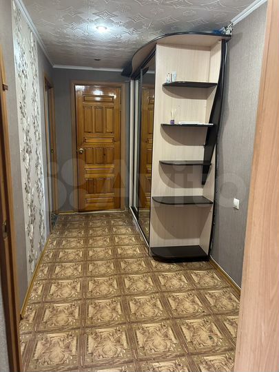 2-к. квартира, 50 м², 1/9 эт.