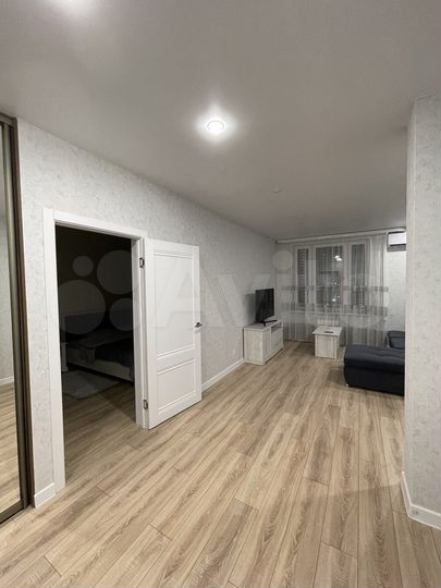 2-к. квартира, 57 м², 12/18 эт.