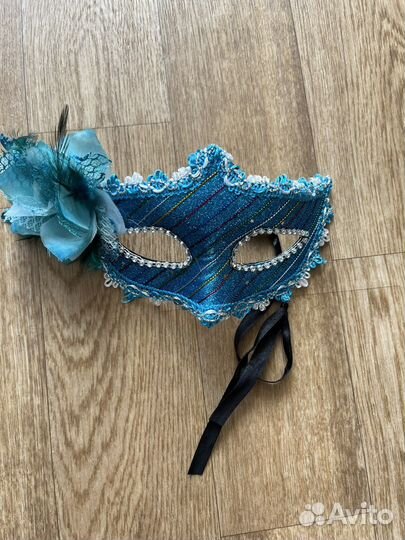 Карнавальная маска