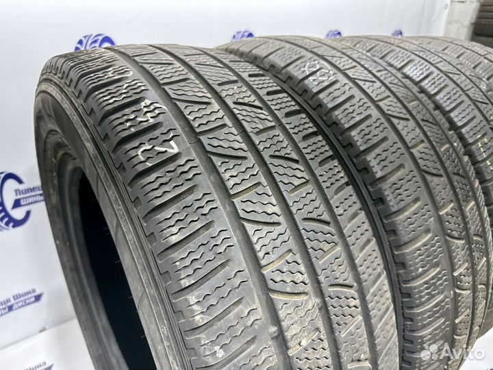 Pirelli Carrier Winter 235/65 R16C