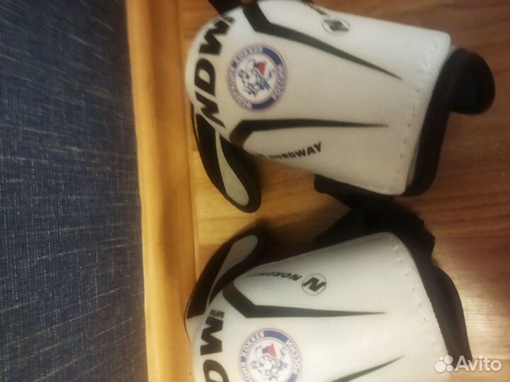 Щитки хоккейные. Налокотники