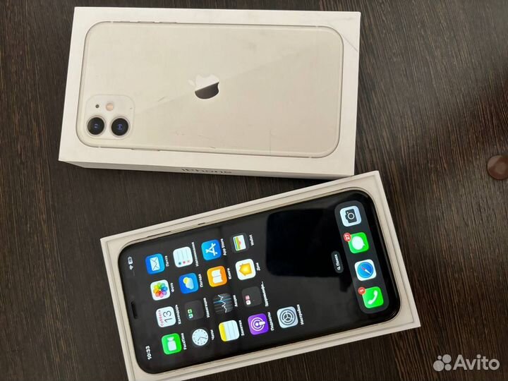 iPhone 11, 128 ГБ