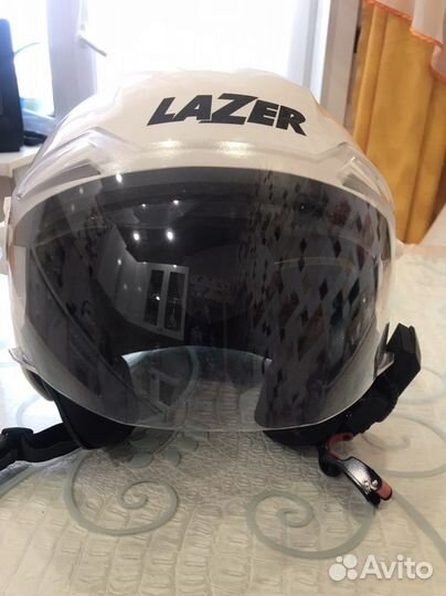 Мотоциклетный шлем с гарнитурой