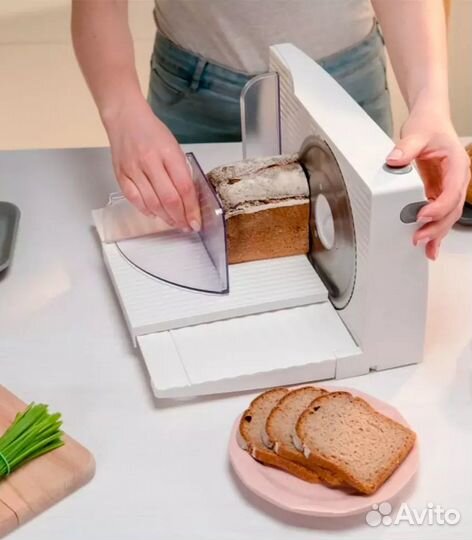 Ломтерезка Zelmer ZFS0916, белый