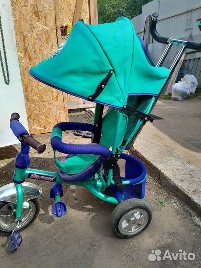 Трехколесный велосипед