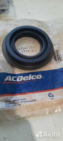 Сальник 12479267