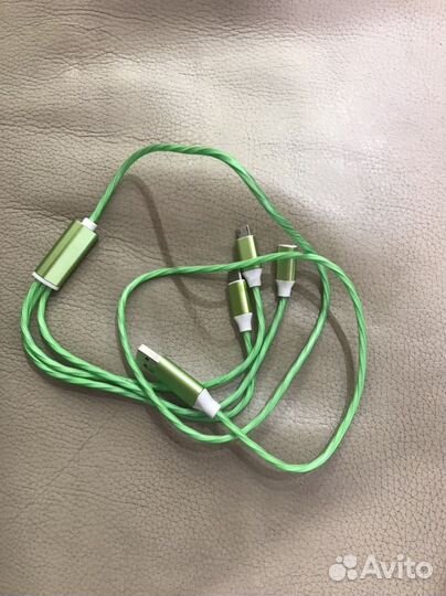 Провод для зарядки телефона