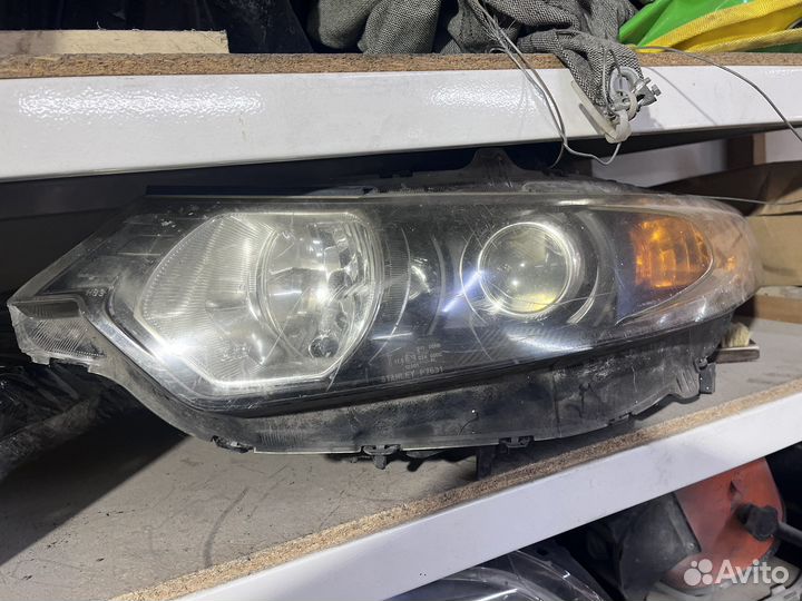 Фара правая honda Accord 8