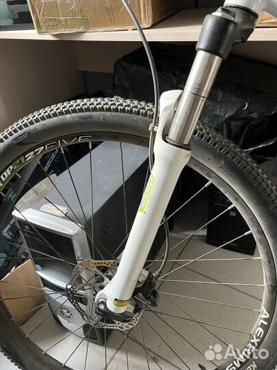 Велосипед Mongoose Tyax Expert 27.5 L