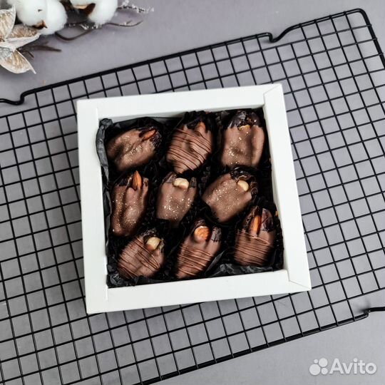 Королевские финики в бельгийском молочном шоколаде