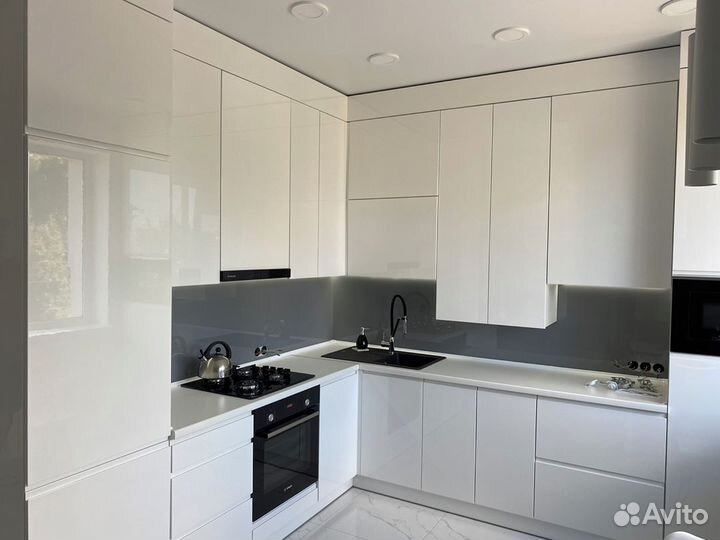 Кухни на заказ. Модель 3569