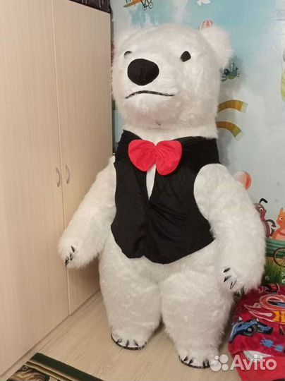 Поздравление от белого мишки