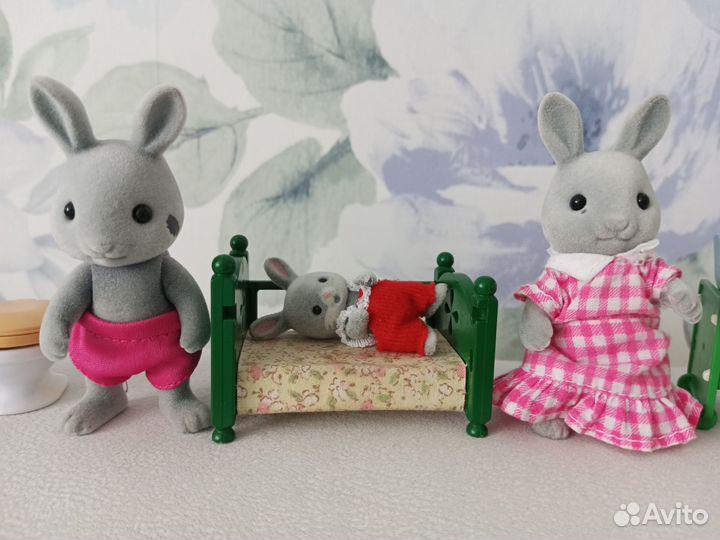 Sylvanian families, лот семья и мебель