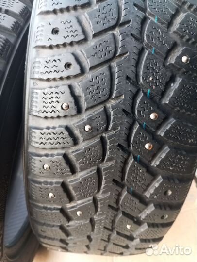 Kumho I'Zen Wis KW19 215/60 R16 95