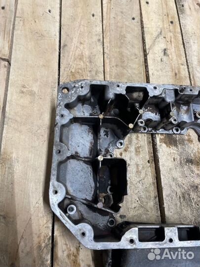 Поддон двигателя Audi A6 C5