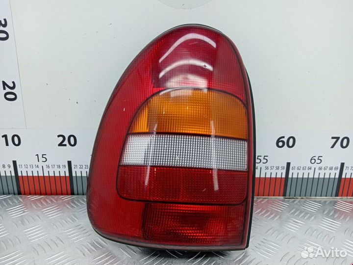 Фонарь задний левый габаритный Chrysler Voyager 3