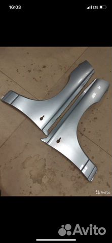 Крылья 2110-2112 Крашенные Перед Новые