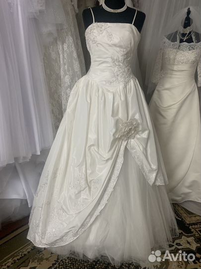 Свадебное платье р 46