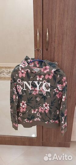 Толстовка H&M с капюшоном для девочки