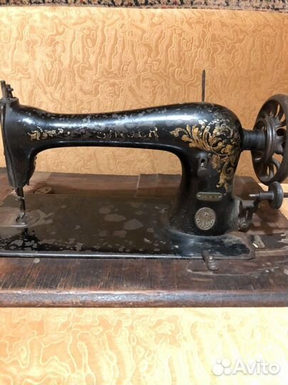 Швейная машина Singer