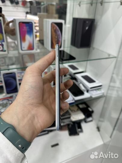 Samsung Galaxy A50, 4/64 ГБ