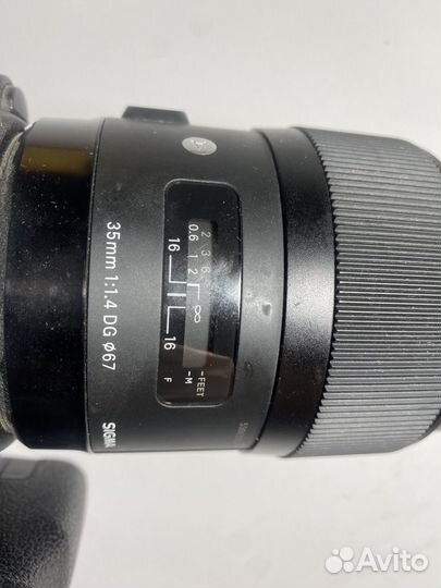 Объектив sigma 35mm 1: 1.4