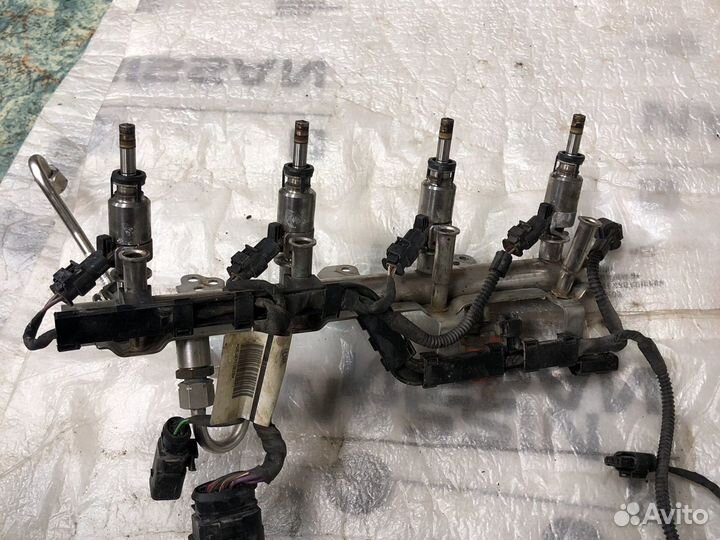 Cdab VW Passat B7 Топливная форсунка 06H906036H