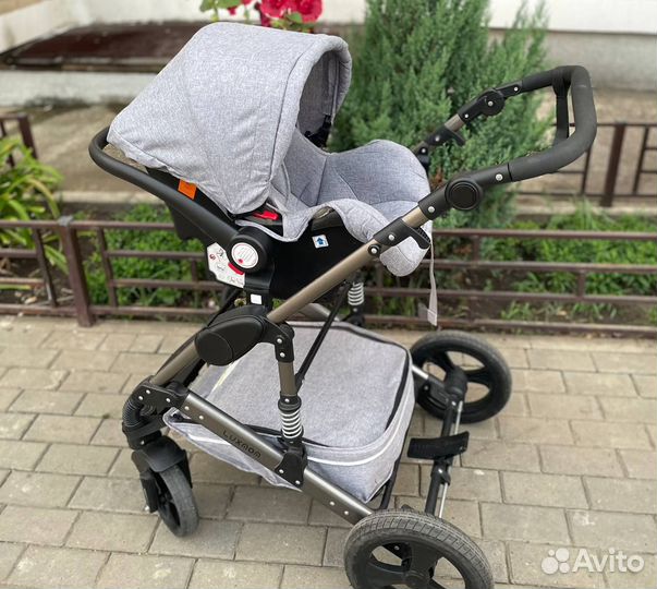 Детская коляска 3 в 1