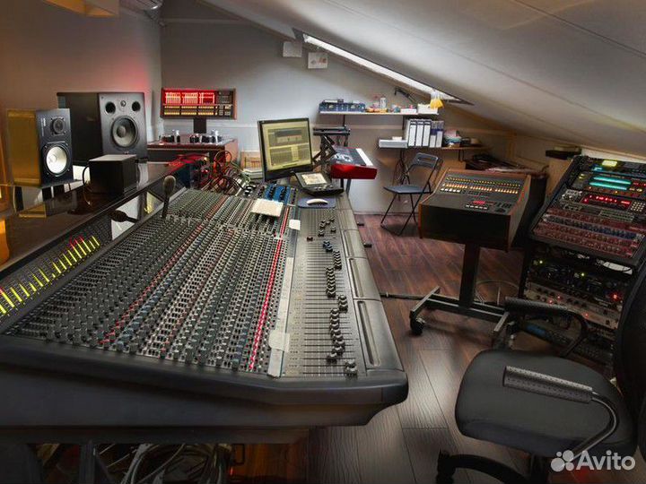 Студия звукозаписи и композитор