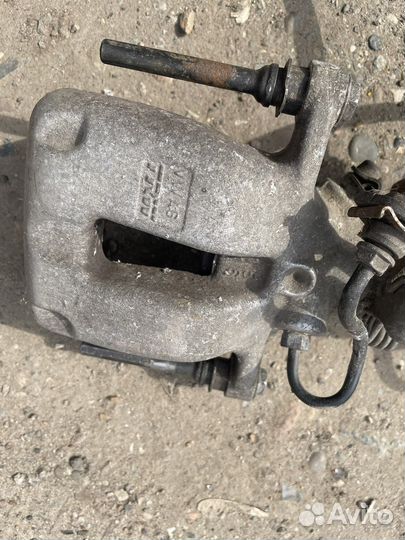 Задние суппорта golf 5