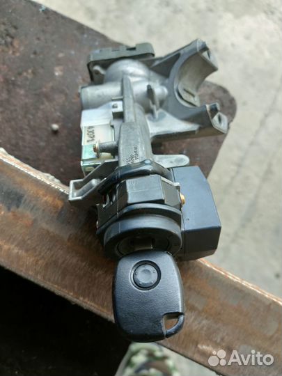 Замок зажигания на хонда стрим