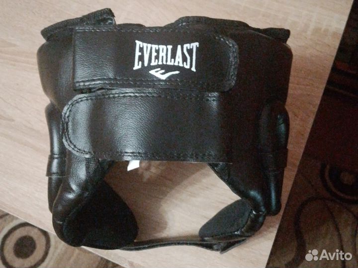 Шлем для бокса everlast