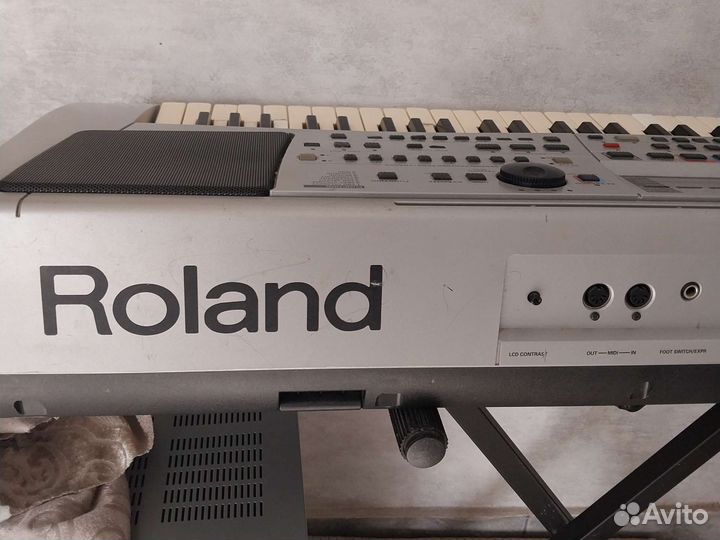 Синтезатор roland EM -55