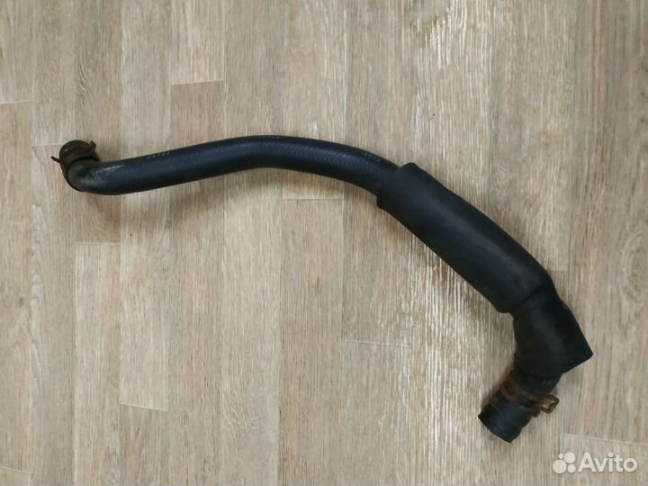 Патрубок радиатора охлаждения нижний Hyundai Getz